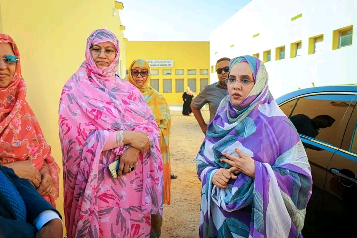 وزيرتان تتفقدان ثانوية امتياز البنات