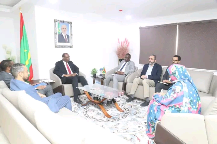 مباحثات بين وزير التنمية الحيوانية ورئيس بعثة المنظمة الدولية للهجرة لتطوير القطاع