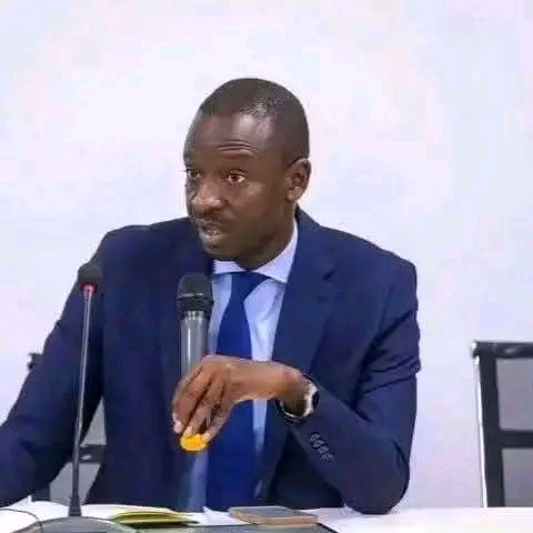 تعيين وزير الصحة السابق التجاني اتيام مديرا لـ "صوملك