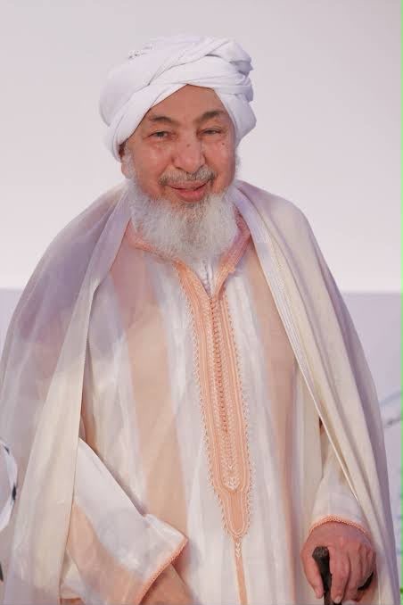 الشيخ عبد الله بن بيه يعود إلى موريتانيا