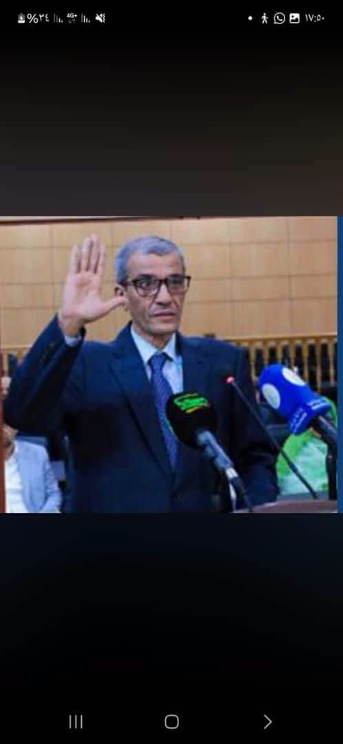 رئيسا المجلس الوطني للتنظيم سيدي احمد ولد الرايس يؤدي اليمين القانونية