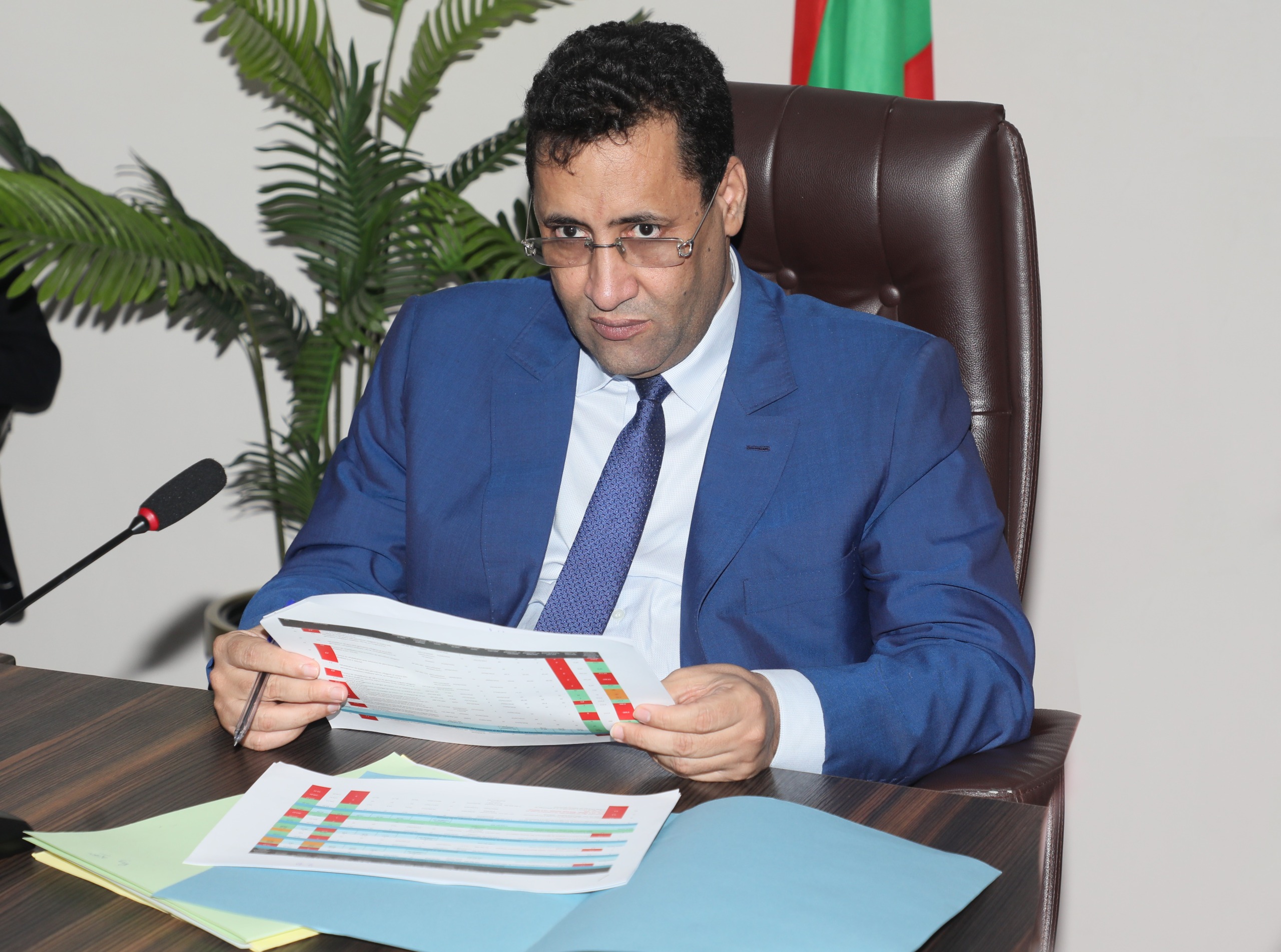 الوزير الأول يترأس اجتماع اللجنة الوزارية المكلفة بمتابعة تنفيذ المشاريع الكبرى