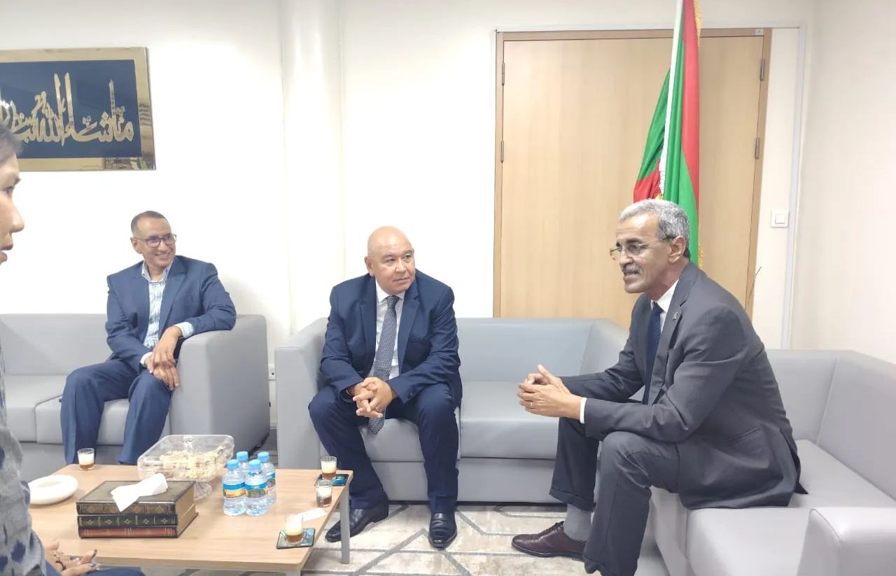 مباحثات موريتانية تايلاندية لنقل الخبرات الفنية في المعادن والصناعة