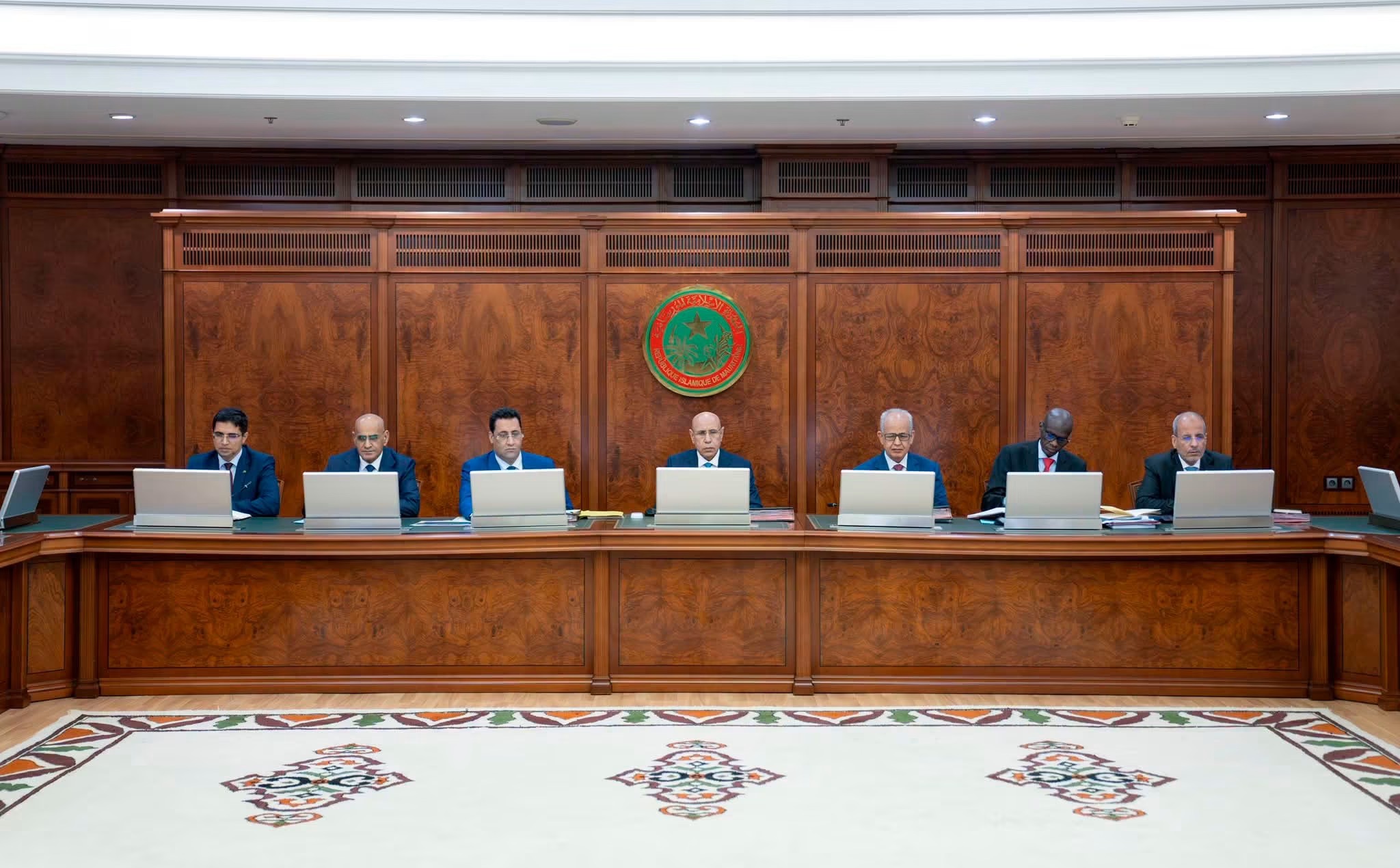 مجلس الوزراء يجتمع الاثنين عشية بدء العطلة السنوية لأعضاء الحكومة