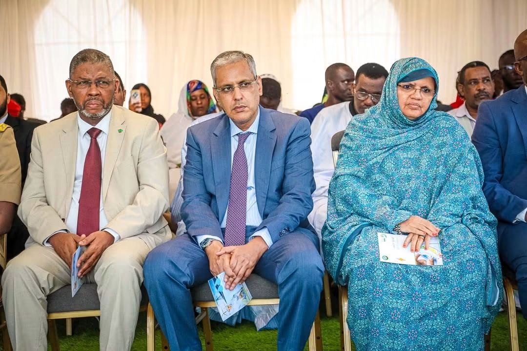 جهة نواكشوط تدشن مشروعا لتأهيل الإنارة العمومية بالطاقة الشمسية بالميناء