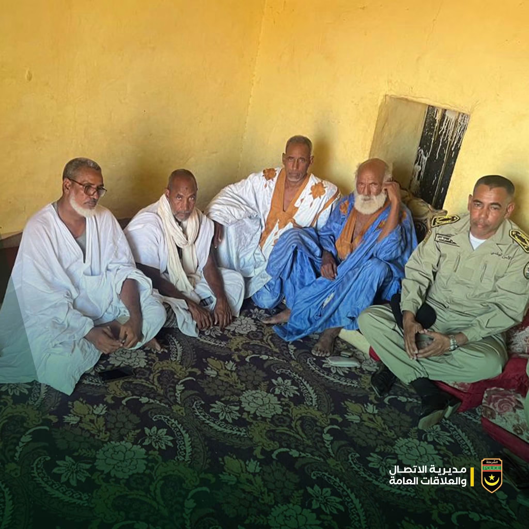 وفد من الشرطة الوطنية يعزي أسرة الشرطي الراحل جراء سقوط شاحنة بمدينة النعمة