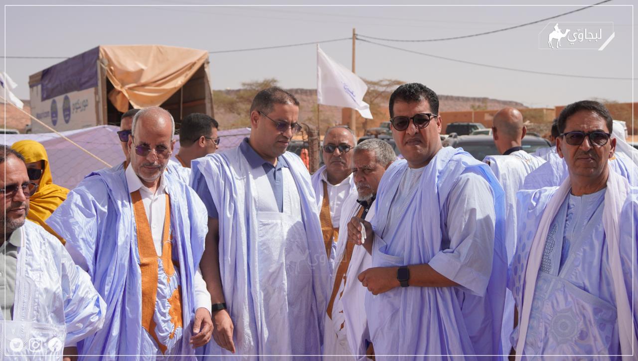 تعبئة لزيارة الرئيس.. وزير التكوين المهني ينظم مأدبة غداء فاخرة على شرف سكان أطار