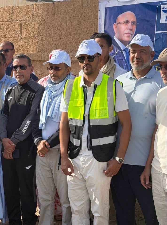 حزب الإنصاف يطلق حملة تطوعية للنظافة تشمل بلديات نواكشوط التسع